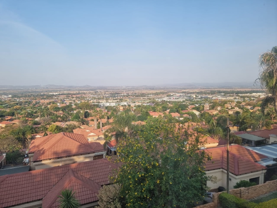 3 Bedroom Property for Sale in Safari Gardens North West